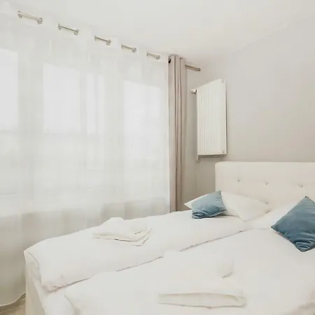 Daire Apartament Swietojanska Przy Nabrzezu By Renters Gdynia